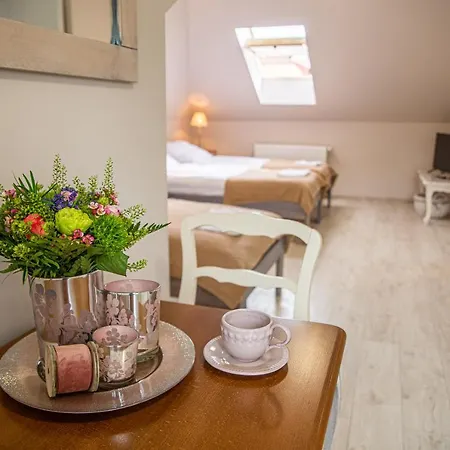 Goscinne Maak Apartment *
